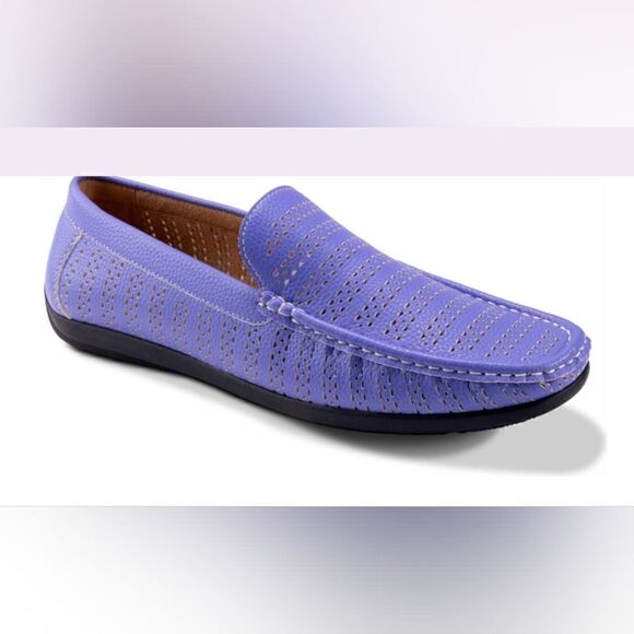 MONTIQUE MEN'S LAVENDER PERFORATED DRIVING SHOE S22. - Picture 1 of 1